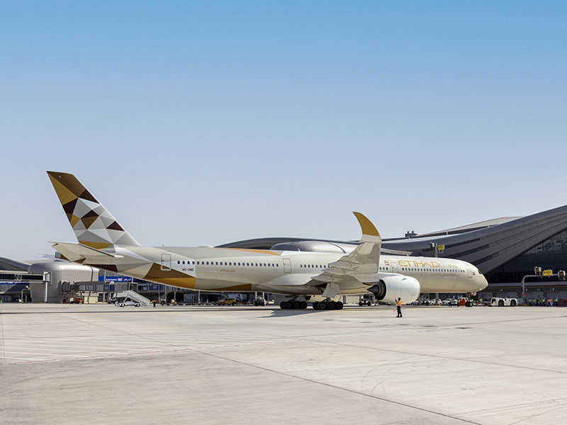 Etihad Airways pioneers advanced AI solutions to enhance Safety ...