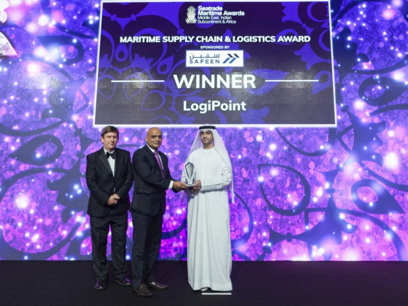 Farooq Shaikh, CEO, LogiPoint receives the award