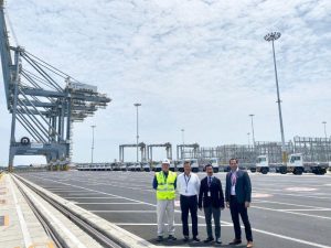 Sultan Bin Sulayem (second right) with officials at the Port of Posorja in Ecuador