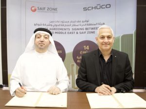 Saud Salim Al Mazrouei and Dr. Jörg. Westphal at the signing ceremony