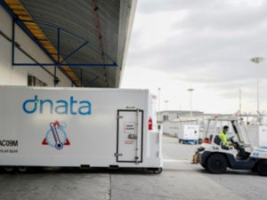 dnata is the first cargo handler to operate cool dollies at Singapore Changi Airport