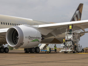 Boeing-Etihad ecoDemonstrator 2020 fueling