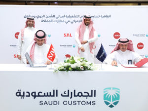 SAL and Saudi Customs officials ink the deal