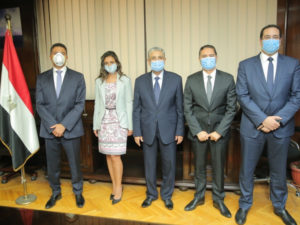 SE Egypt team with Egypt's Minister of Electricity