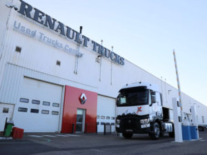 Renault Trucks T X-64