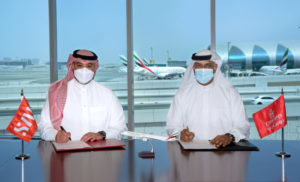 SAL and Emirates SkyCargo officials ink the deal